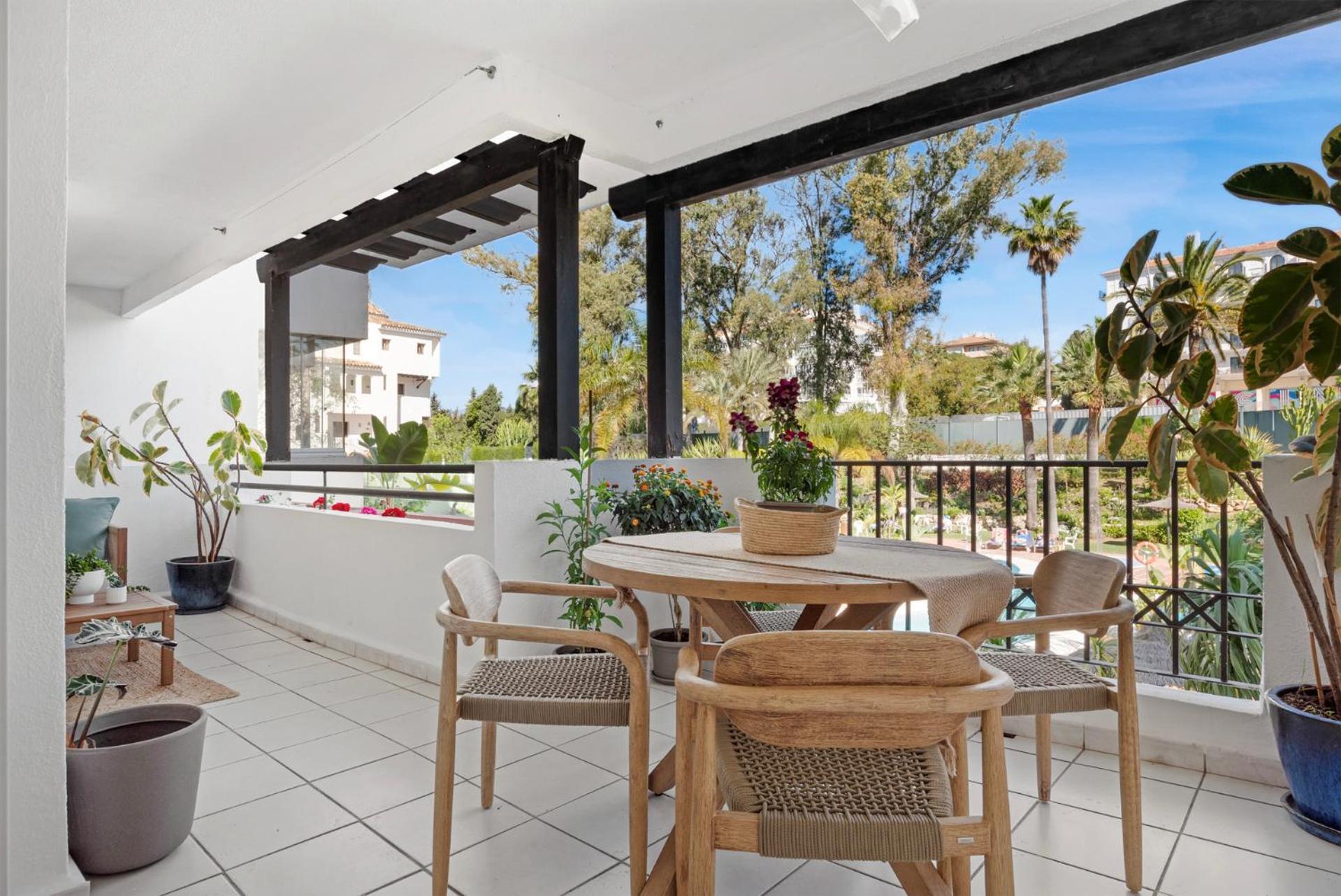 Charming And Spacious Apartment In Medina Garden - Puerto Banus Marbella Dış mekan fotoğraf